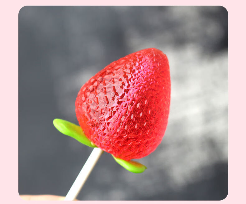 草莓棒棒糖夏日水晶糖果草莓味网红水果星空糖手工吃的零食 草莓