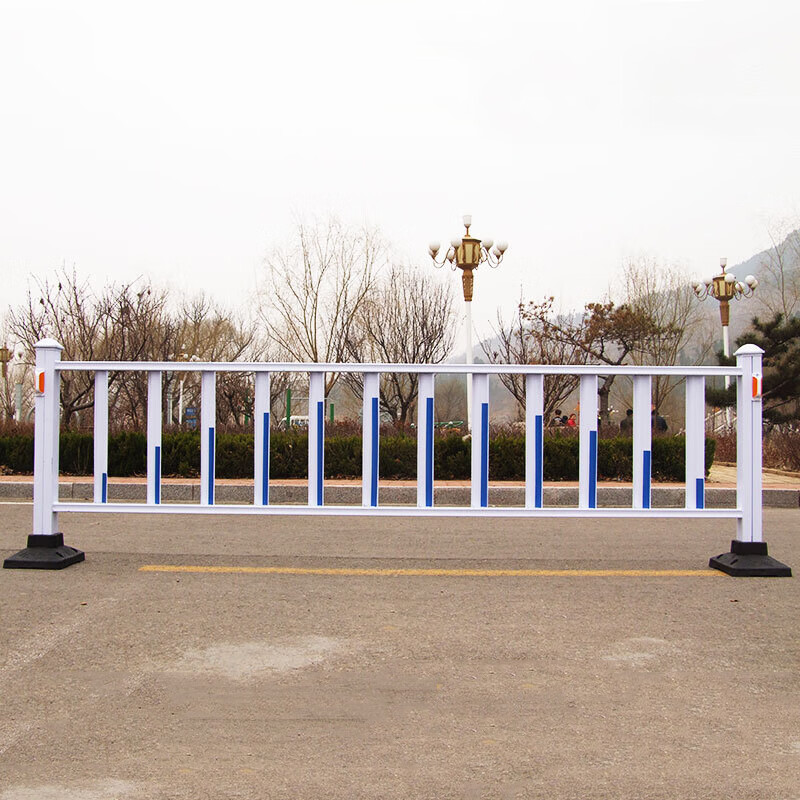 定制市政道路护栏交通锌钢围栏马路公路防撞防护隔离栏杆栅栏移动