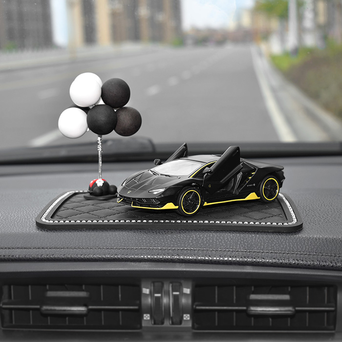 中控摆件跑车新款兰博跑车中控台内装饰车载香薰水摆件男女士网红汽车