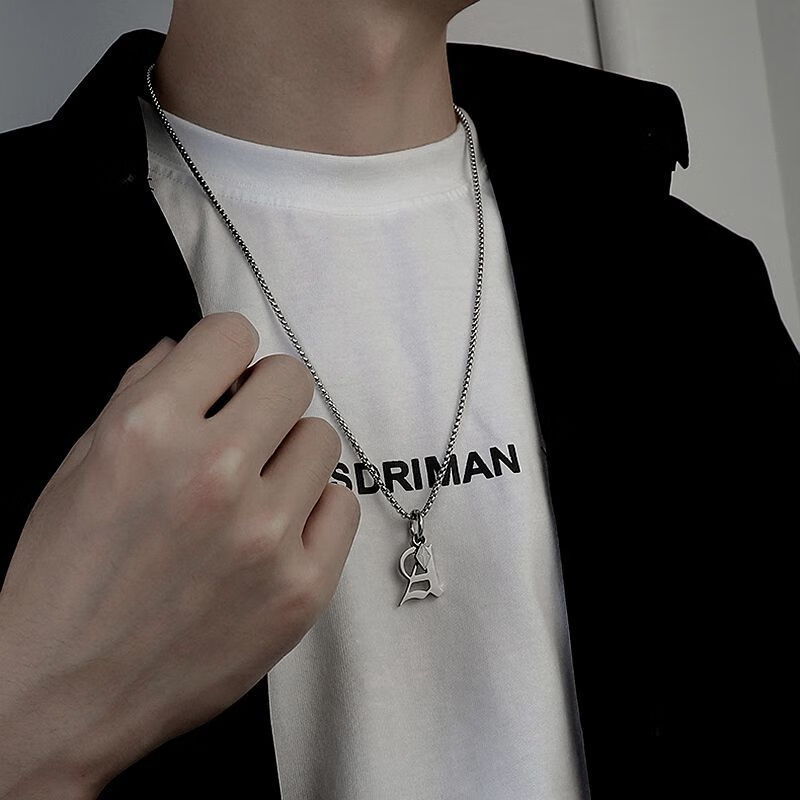 mgsolg项链男潮字母刻字吊坠日系男士挂坠小众挂件配饰潮牌百搭简约