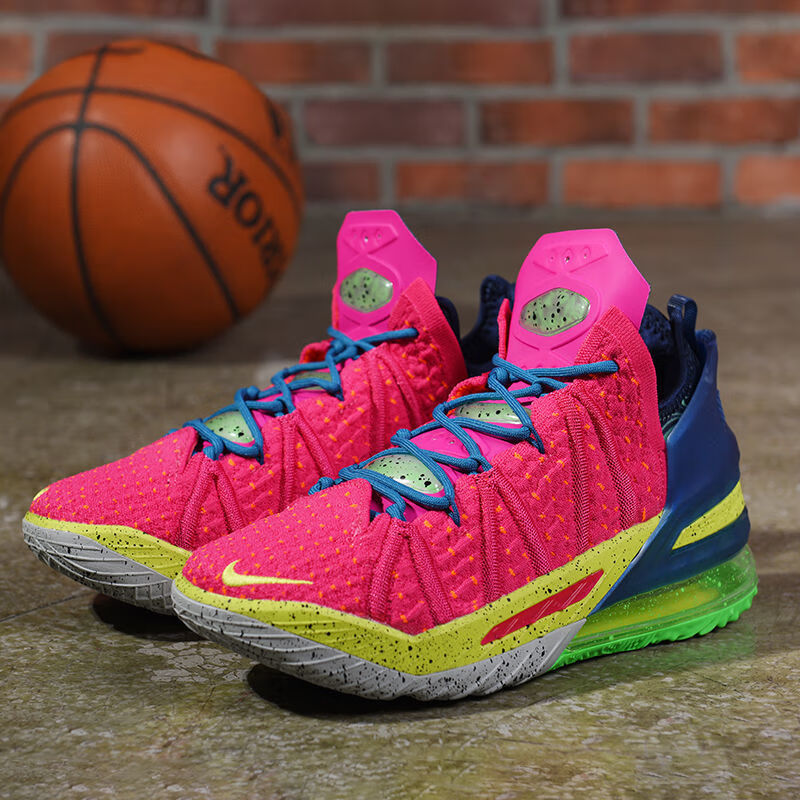 【官方旗舰】詹姆斯18代蓝球鞋黑紫气垫耐磨实战运动鞋 黑荧光绿 36