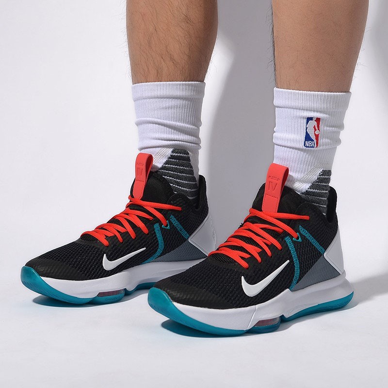 nike耐克lebron詹姆斯witness4ep黑黄白蓝白紫黑白男鞋运动篮球鞋cd