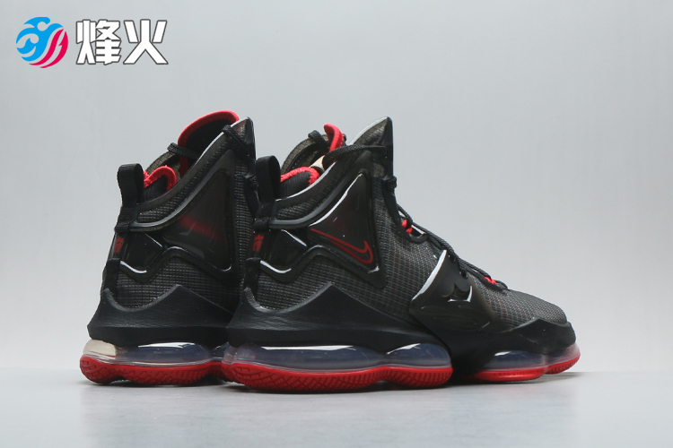 烽火体育 nike lebron 19 lbj詹姆斯19 男子黑红实战篮球鞋 dc9340