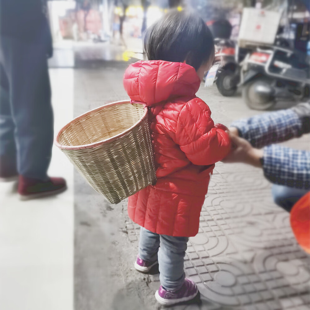 四川纯手工编织塑料儿童玩具舞蹈道具幼儿园游戏小背篓背篼背筐 白边