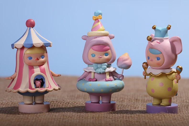 麦鸿狄毕奇精灵圣诞巡游系列盲盒泡泡马特隐藏款整套小鹿波克马戏团