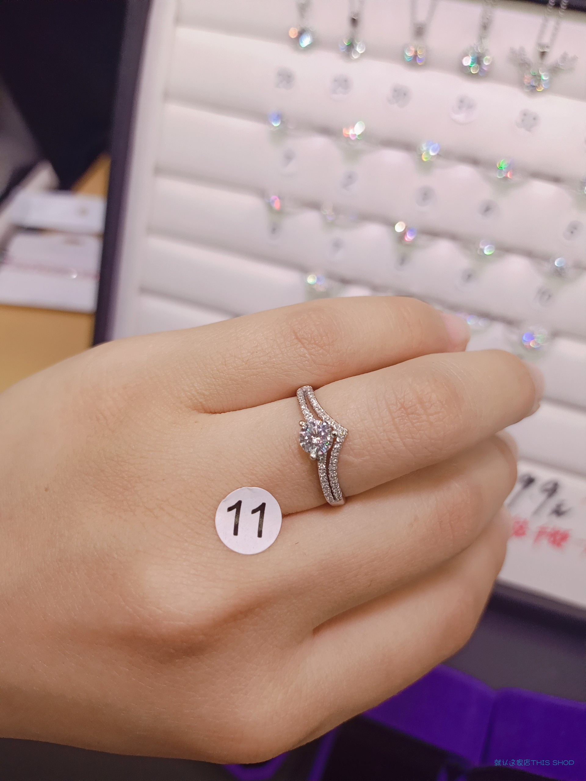 编码1号22号莫桑钻戒指自助下单闭口其他需要联系客服21号莱生1克拉