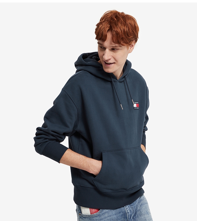 tommy 男装休闲简约纯棉旗标抽绳连帽宽松加绒卫衣dm0dm06593 红色667