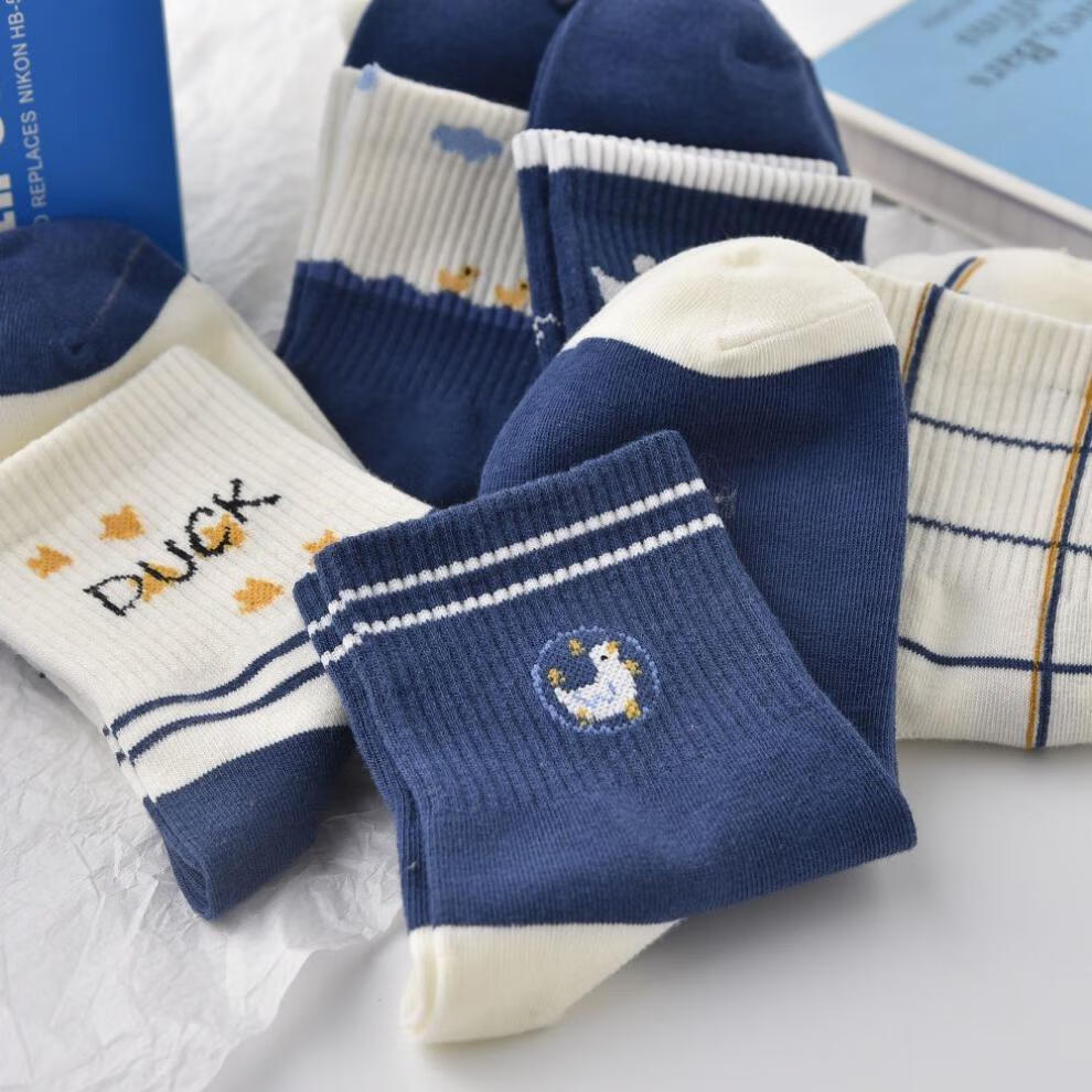 袜子女韩版中筒可爱日系卡通学院风中筒袜潮百搭学生秋季新品可爱蓝色