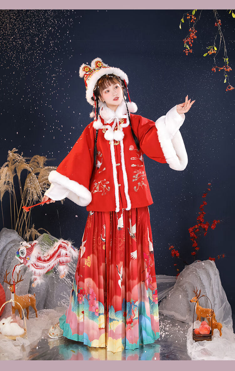 原创汉服女新年装中国风明制方领毛呢加厚半袖披袄