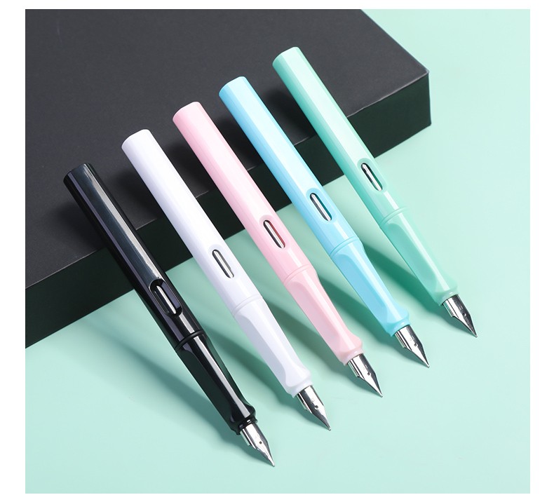 晨光钢笔学生专用高颜值正姿练字笔半包尖可替换墨囊初学者书法儿童