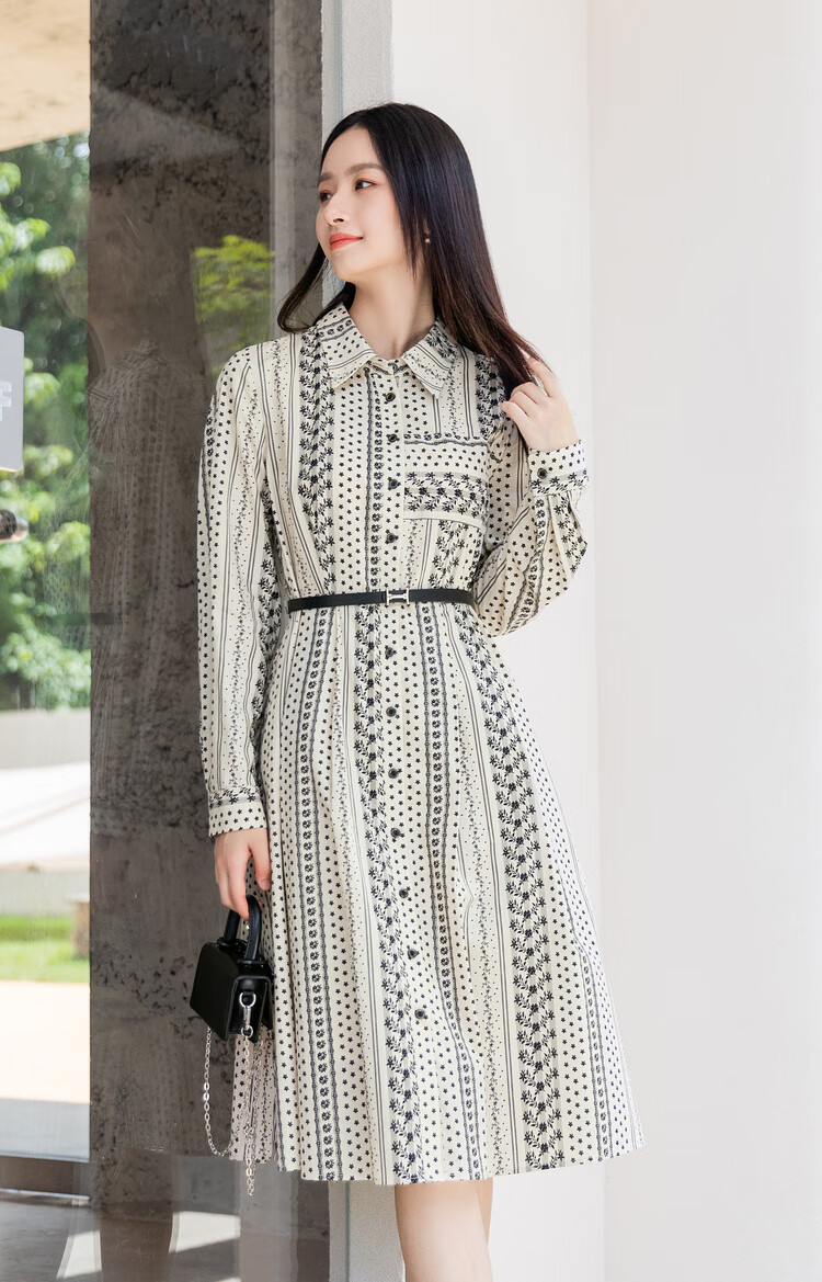 熙然(xiran)2022秋新款设计感罗蒂印花连衣裙女搭腰带收腰中长款衬衫