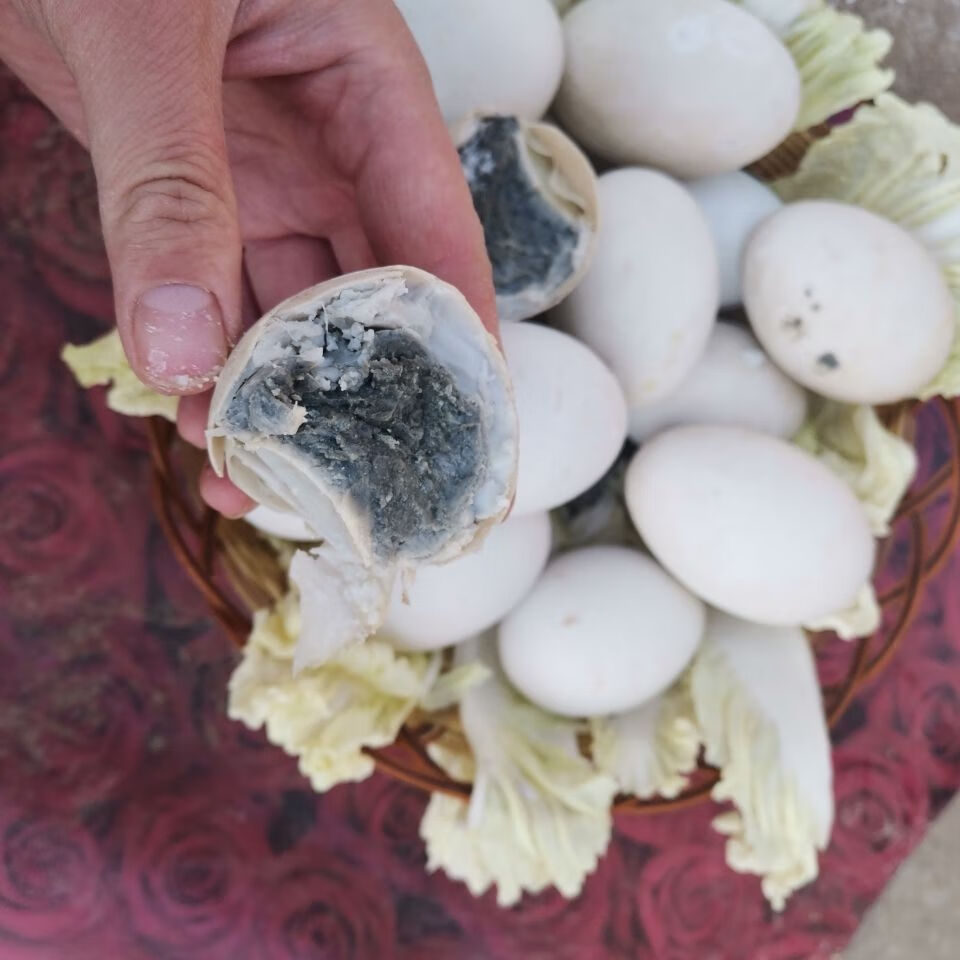 农家腌制臭咸鹅蛋黑心起沙大个头鹅蛋特大装新鲜臭熟鹅蛋 臭鹅蛋4枚
