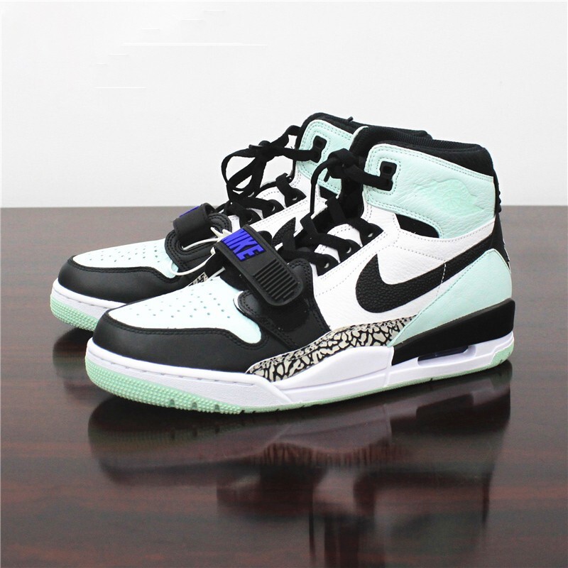 耐克nikeairjordanaj312年度新秀白棕小麦色高帮篮球鞋av3922013黑绿