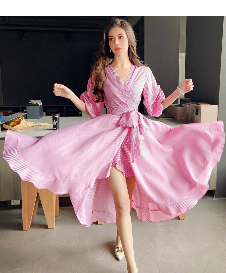 布娃娃性感连衣裙女春夏季新款时尚v领气质条纹中长款裙子浅粉色条纹s