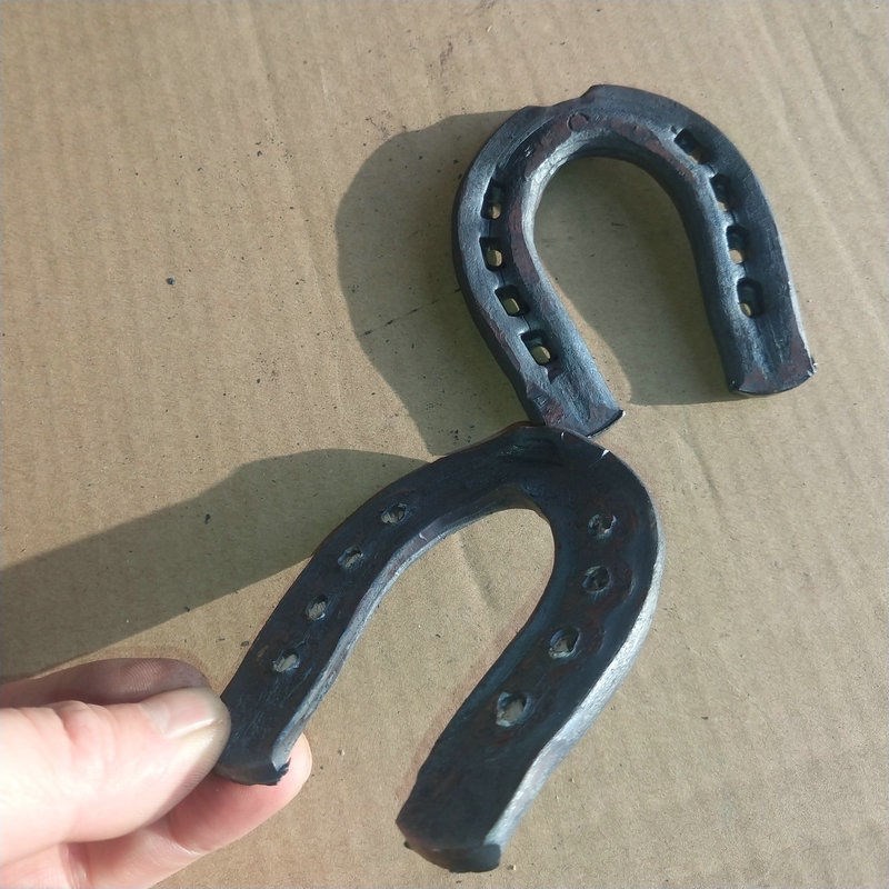 霓梦琳铁掌马蹄铁马掌驴掌马掌钉八毫米厚度防滑耐磨锻造高品质马匹