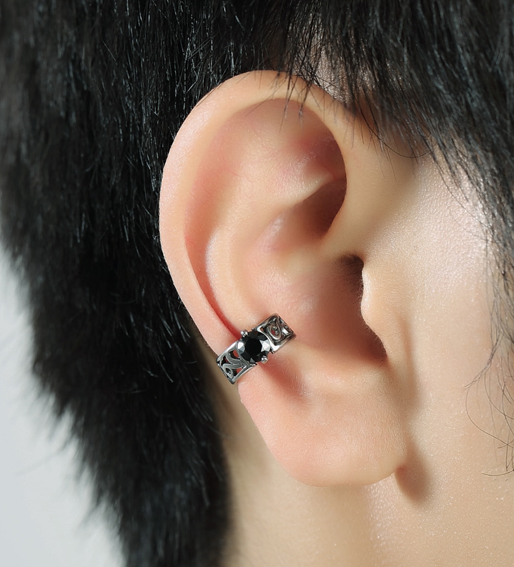 (syx)yyds复古无耳洞耳骨夹男士耳夹黑钻单只耳环小众无洞免打孔耳饰
