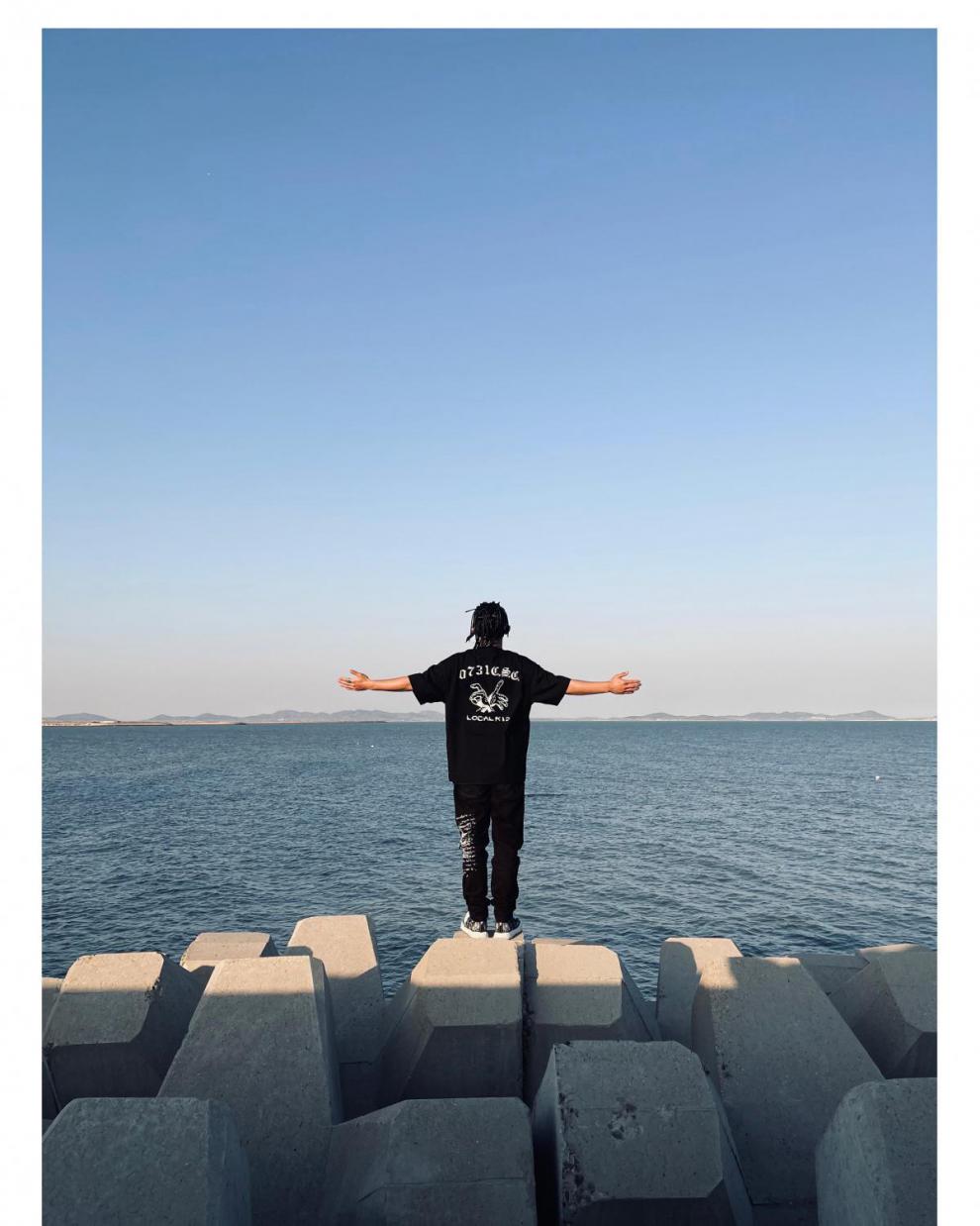 邦bang "0731csc"系列 手势印花刘聪同款情侣潮流街头短袖t恤 橙色