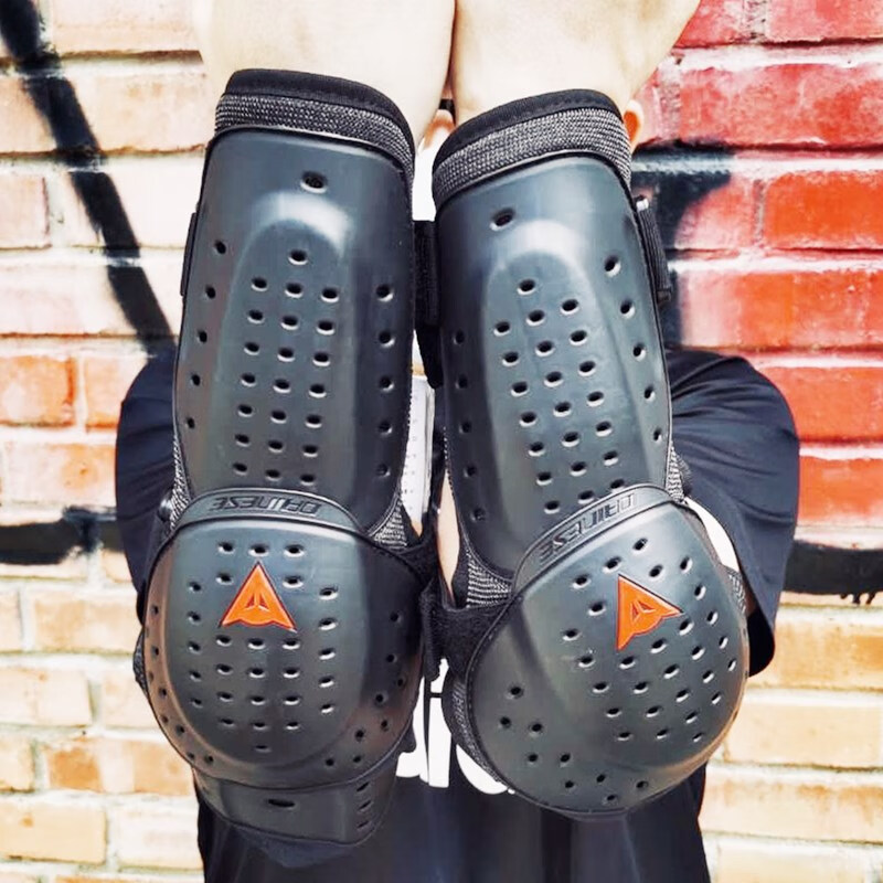 dainese 丹尼斯摩托车骑行护具护膝护肘防摔耐磨外置护具男女通用