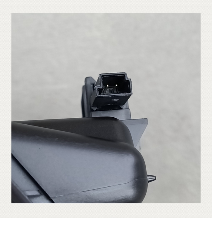 适配宝马3系尾箱开关后备箱按键x1配件 e90 f30 f18 e670 e84 5系定制