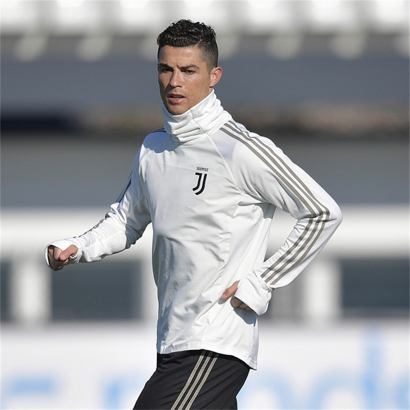 滕讯体育nba专营秋冬长袖足球服套装尤文图斯7号c罗出场比赛队服高领