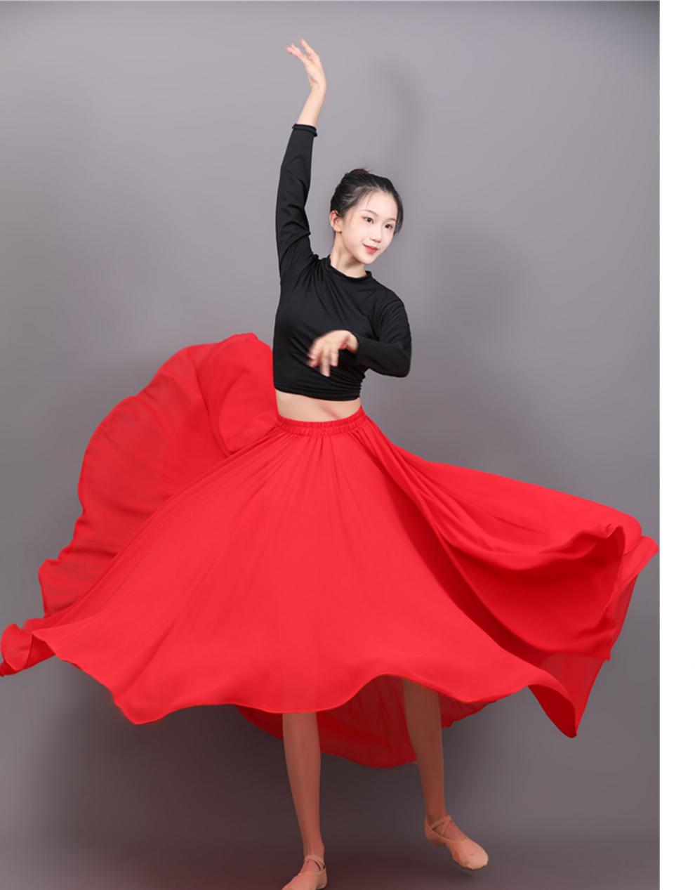 万疆舞蹈演出服大摆裙古典服女飘逸新疆舞半身长裙现代练功服纱裙