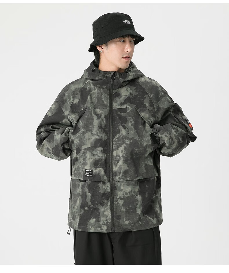 北面(the north face)运动迷彩冲·锋衣外套男潮牌秋季百搭帅气春秋款