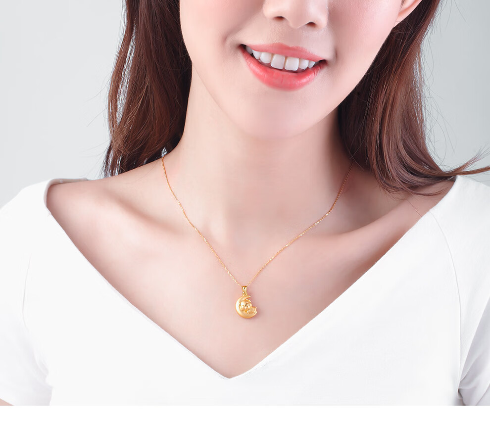 周百福黄金吊坠生肖黄金猪本命年小金猪项链女款足金3d硬金猪转运珠