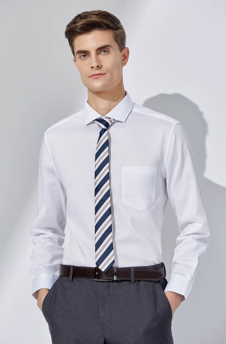 g2000男装 商场同款 春夏季新款职业通勤衬衣透气舒适口袋衬衫男长袖