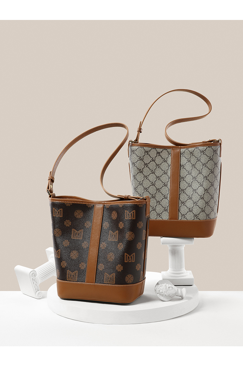 圣诞节礼物稻草人包包2021新款潮女包时尚大容量斜挎包妈妈包手提包单