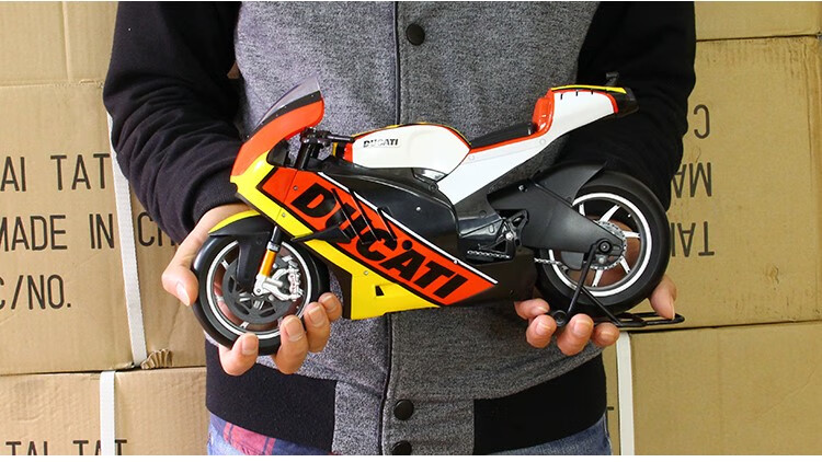 杜卡迪机车模型1:6 摩托车模型gp赛事仿真合金机车模型收藏摆件
