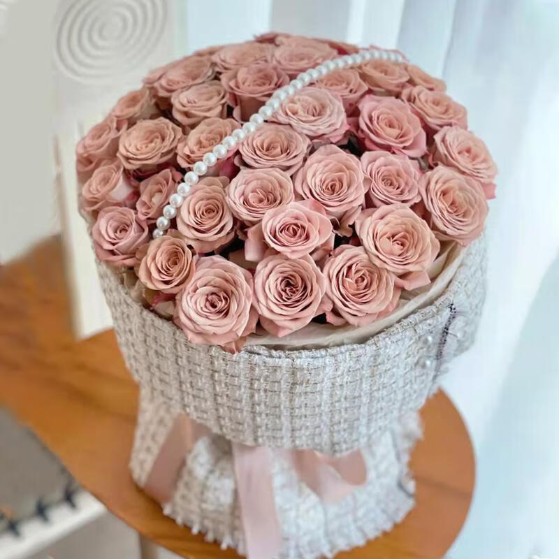 38妇女节网红小众小香风玫瑰花束鲜花速递同城成都重庆合肥生日配送