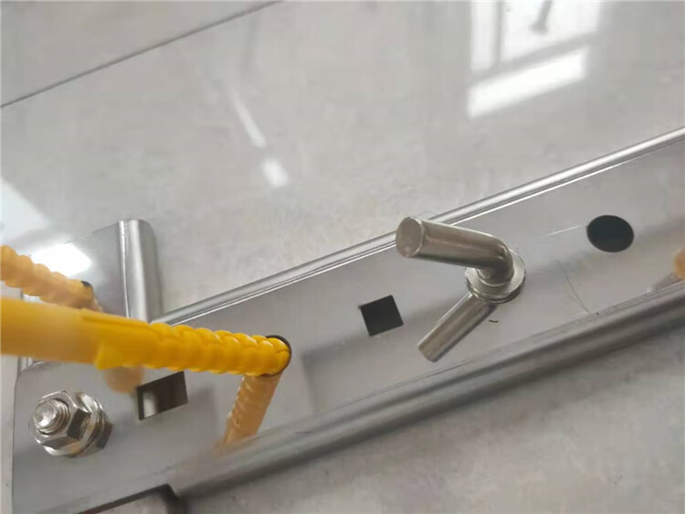 80升电热水器挂架支架热水器空心墙加厚通用墙壁挂钩挂板配件 十套60