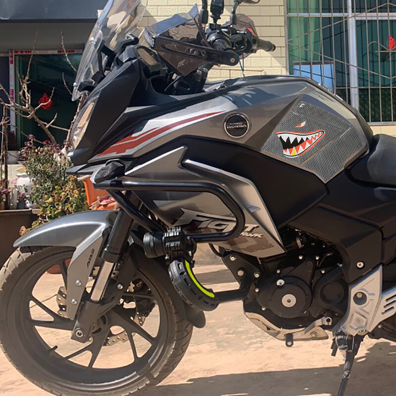 适用新大洲本田cbf190x油箱防刮保护贴轮毂贴花膜鱼骨脚踏防刮贴油箱