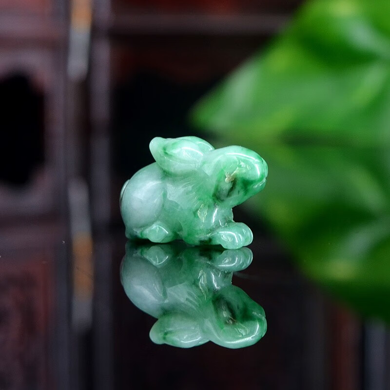 小小钰 天然a货翡翠兔子吊坠a货缅甸玉兔挂坠翠绿精致立体生肖小兔子