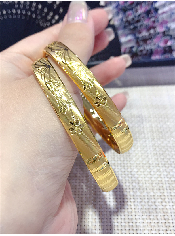 镯子女宽面时尚款定制结婚订婚三金礼情人节礼物 5g黄金车花手镯约14