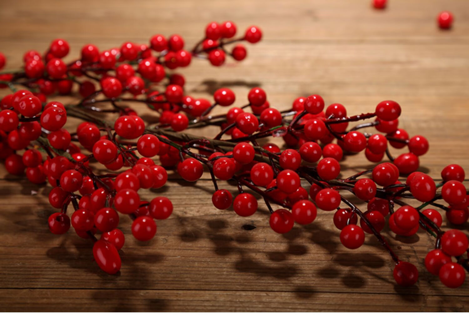 红果仿真花发财果玻璃陶瓷花瓶婚庆装饰花冬青果喜庆假花客厅红豆套装