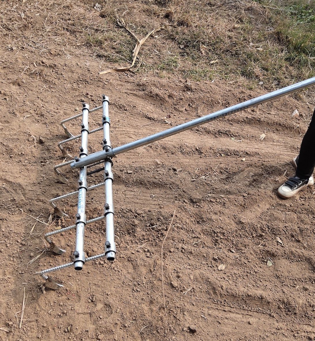 隆之亿种蒜神器拉钩器开沟器蒜靶人力蔬菜开沟农用蒜楼蒜神器大蒜拉钩