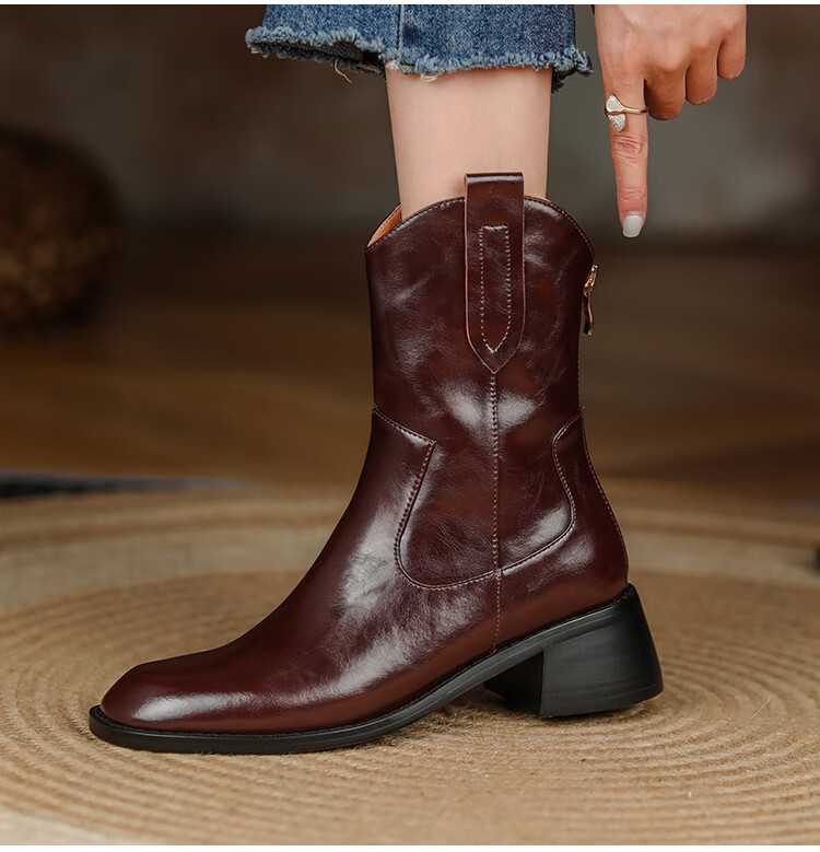 白鳕儿2022新款复古西部牛仔靴子百搭加绒保暖马丁靴秋冬圆头短靴女后