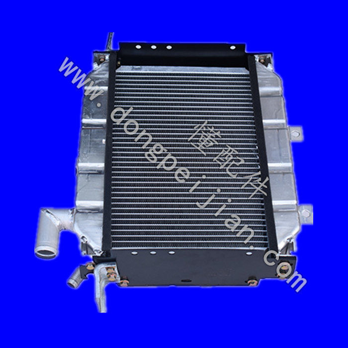 五征农用三轮车五轮车散热器水箱循环水水泵散热器冷却降温器