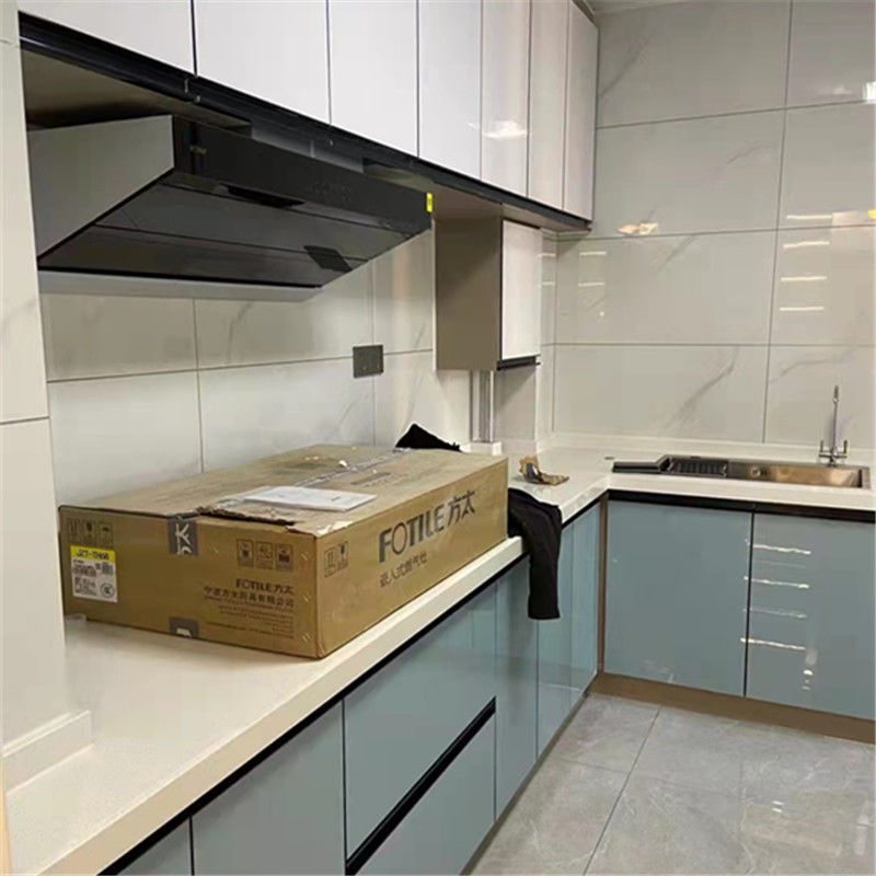 德骊嘉 定制高光平开门实木颗粒pet高光肤感酒柜门亮光橱 实木全铝