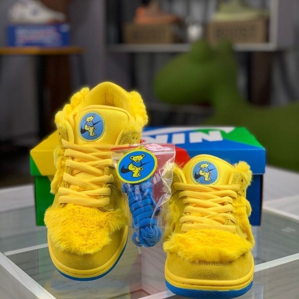 2021秋冬新款sbdunklow跳舞小熊联名毛绒男女情侣运动低帮板鞋黄色36