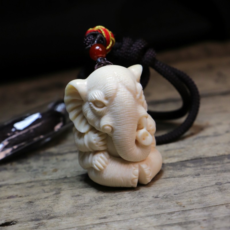 御大师 猛犸象牙四臂象神吊坠把件 猛犸牙雕象鼻财神挂件吊坠原创款