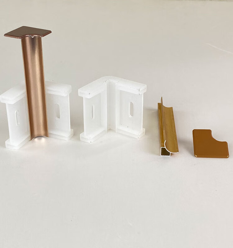 定制踢脚线堵头阳角接口卡扣固定金属钛镁合金白色不锈钢曲面铝合金阳