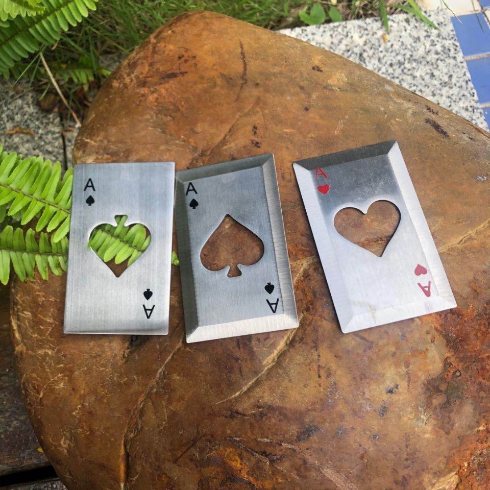 钢扑克牌飞镖网红创意金属扑克牌开瓶器套装暗器防身随身携带飞镖 1张