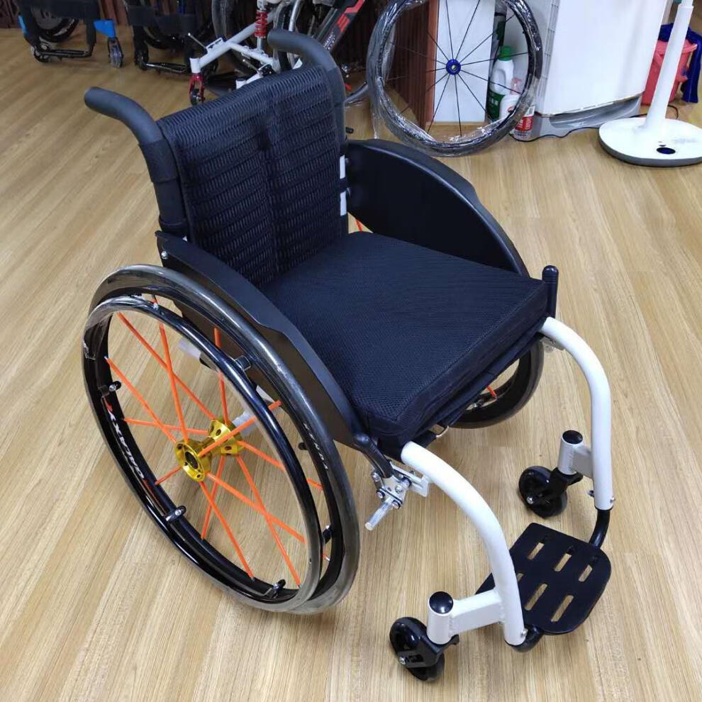 运动休闲轮椅轻便携带超轻铝合金快拆后轮一体架子 运动休闲轮椅