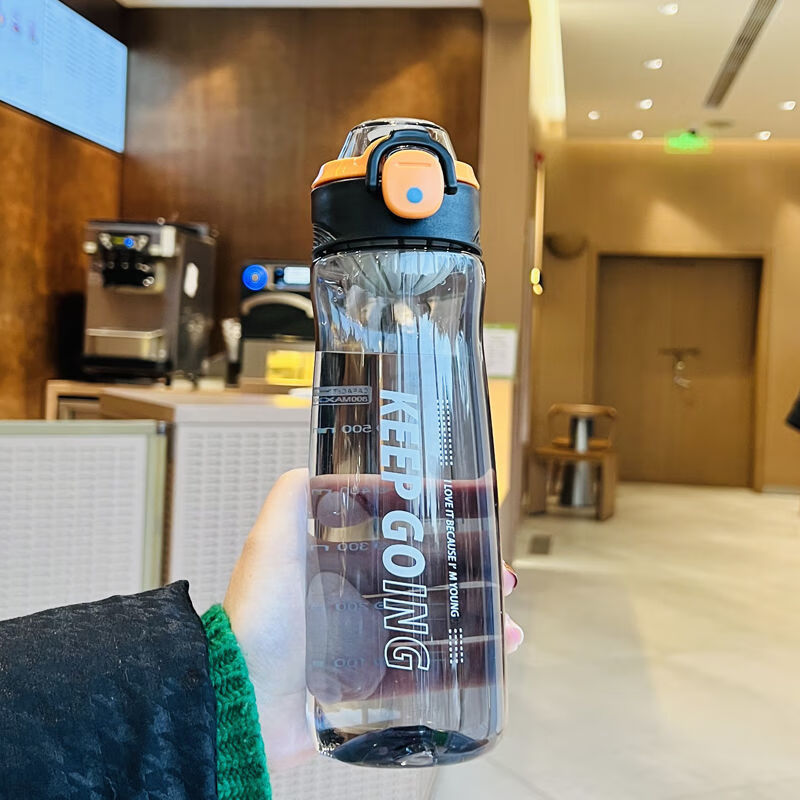 户外运动水杯塑料夏季随身杯子防摔大容量学生直饮杯便携高颜值800ml