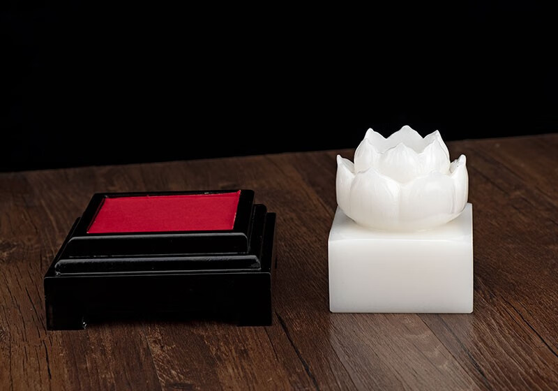 菲落轻奢高端天然玉石佛前供奉莲花印章玉玺风水摆件三宝印章玄关佛龛