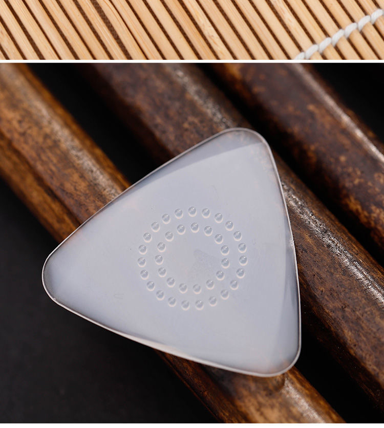 专业中阮拨片赛璐璐尼龙柳琴拨片小阮弹片大阮拨子专业阮拔片5片