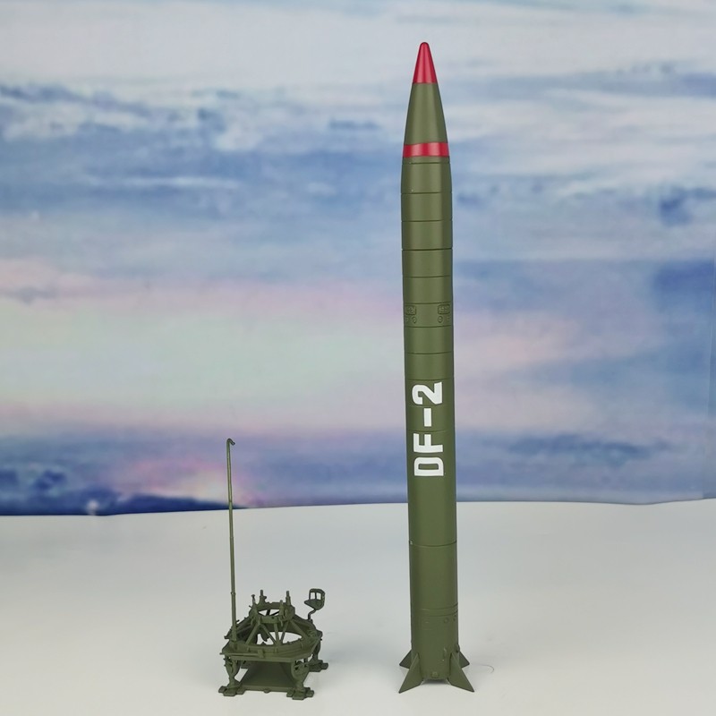 艺晨东风2号导弹模型 东风二号 仿真合金df2短程弹道导弹成品现货