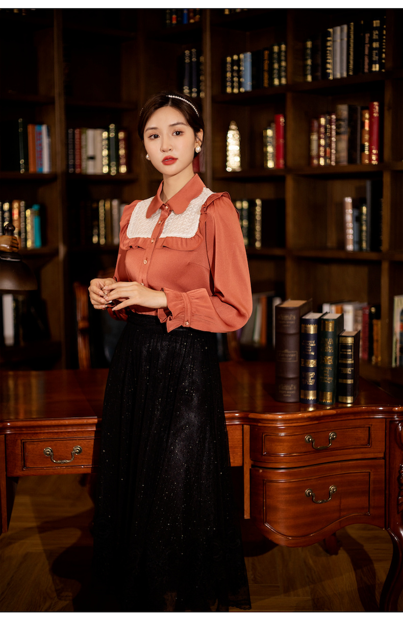 固执2021秋季新款女装设计感蕾丝拼接娃娃领长袖衬衫93113cs06873
